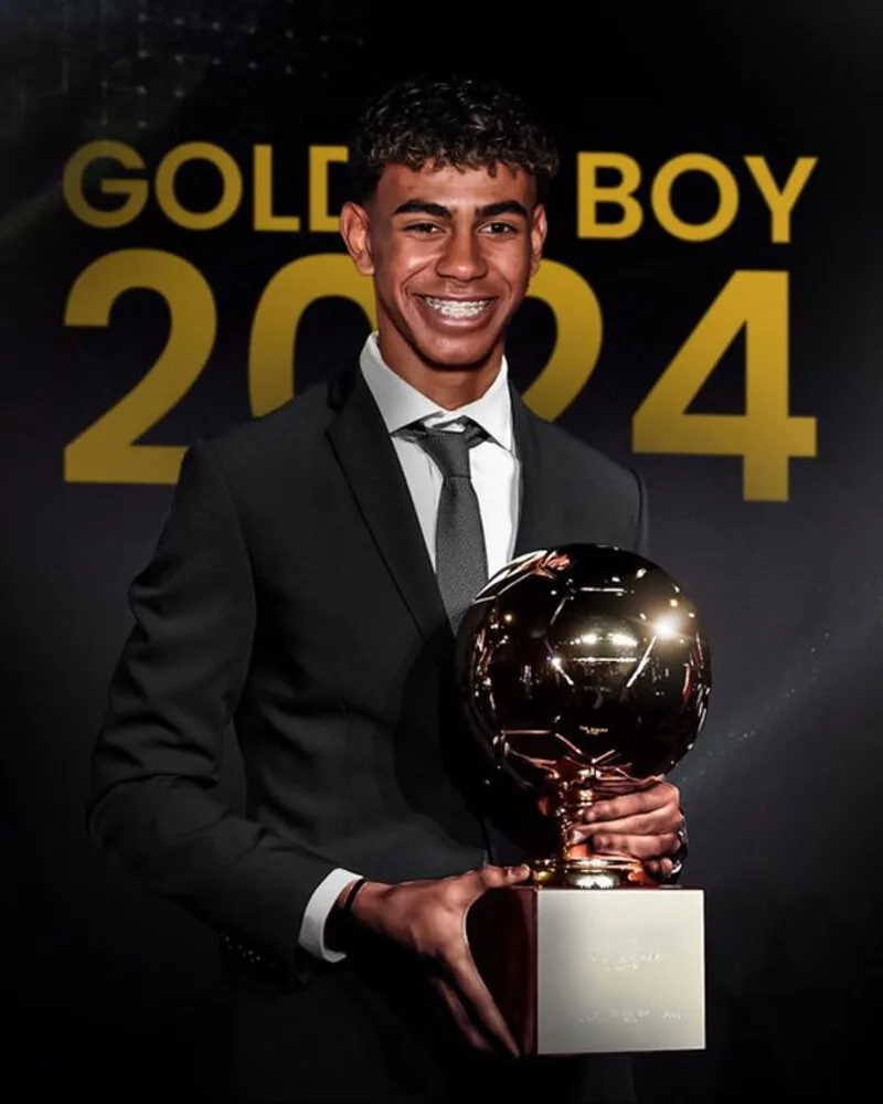 Bộ sưu tập giải thưởng của Lamine Yamal gồm Kopa Trophy, Golden Boy và nhiều danh hiệu cá nhân đáng chú ý.